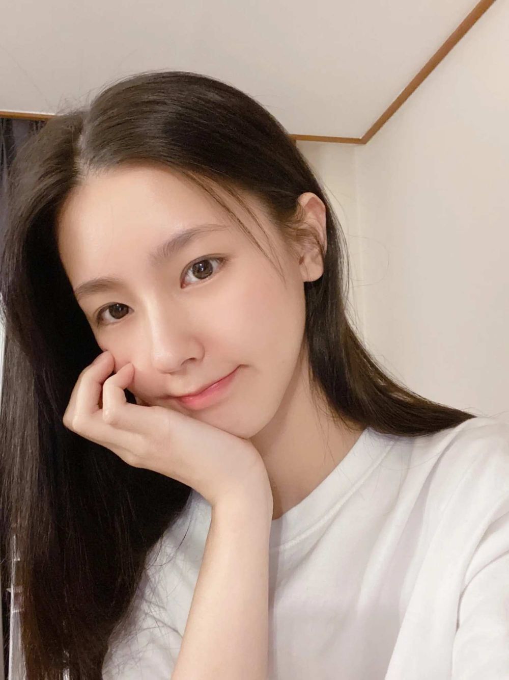 網友評選6位「素顏高顏值」四代女團偶像！Winter白到發光，薇娟、Sullyoon美到太不科學！-15