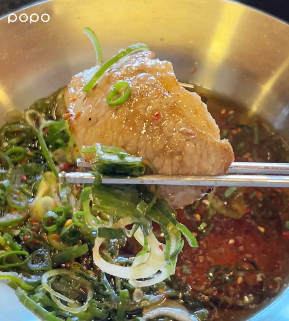 韓星也愛吃的金豬食堂正式來台！爆炸療癒「厚烤帶骨豬五花」必點品項、台灣首店菜單價格一次看！-22