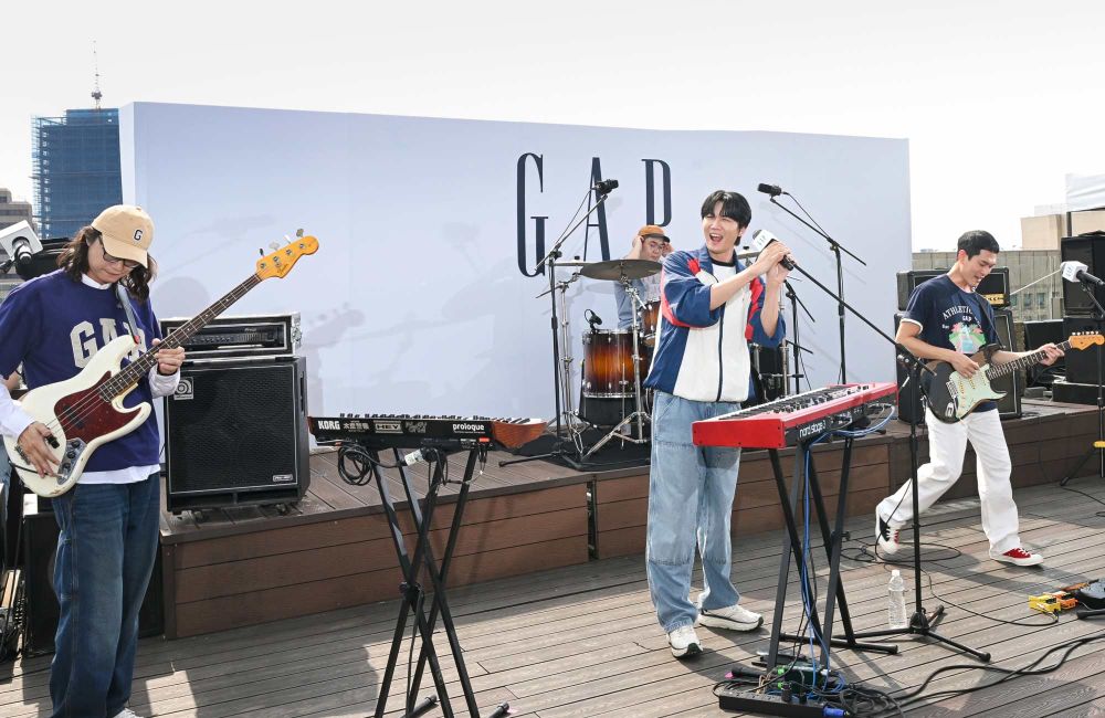 GAP春夏上新！防曬外套超需要、Logo T得包色，還有這個「寶藏單品」必買！-5
