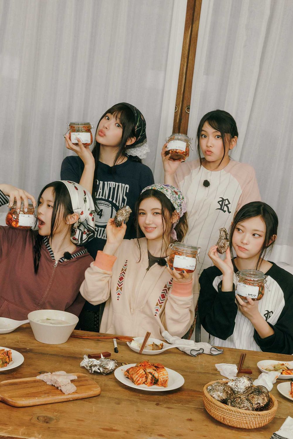 串流破億收聽歌曲數最多的KPOP偶像TOP6！BLACKPINK、IVE強勢入榜，冠軍多達18首太驚人！-5