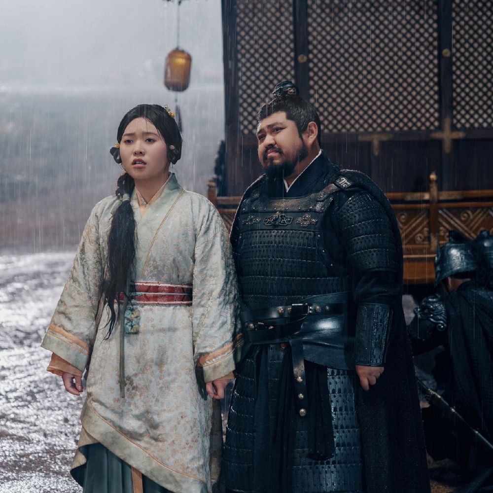 Netflix陸劇《折腰》小說vs劇版差異一次看懂！劇情大改掀網熱議，宋祖兒劉宇寧先婚後愛還是一見鍾情？-20