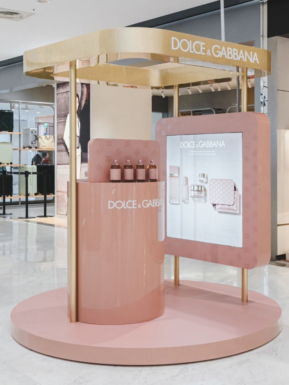 丁海寅同款保養終於到貨！D&G Beauty「義式親膚系保養」週末快閃開跑，打卡贈香氛、消費送時裝週緊緻眼膜，不容錯過！-2