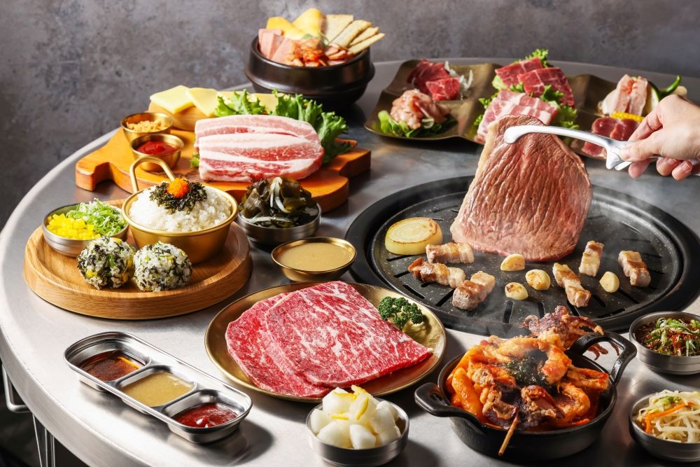 金咕燒肉新菜單登場！日本A5和牛、澳洲霜降和牛全都吃得到，超療癒「六宮格肉肉拼盤、炸魷魚辣炒年糕」也是必點！-6
