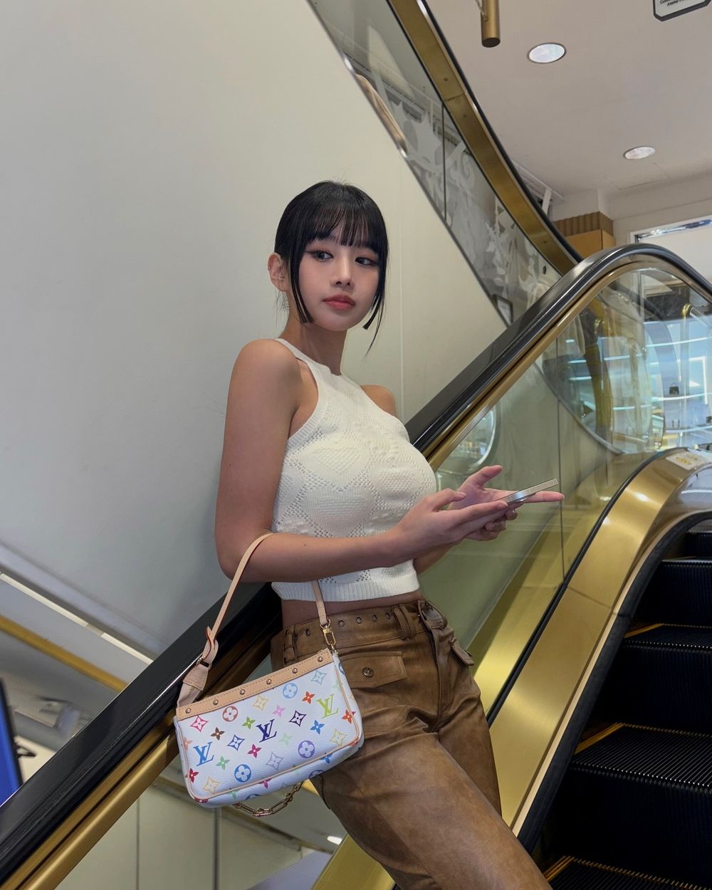 網熱議7位「二次出道」人氣翻倍的KPOP女偶像！權恩妃、宮脇咲良逆襲成功，Somi晉升時尚新寵！-9