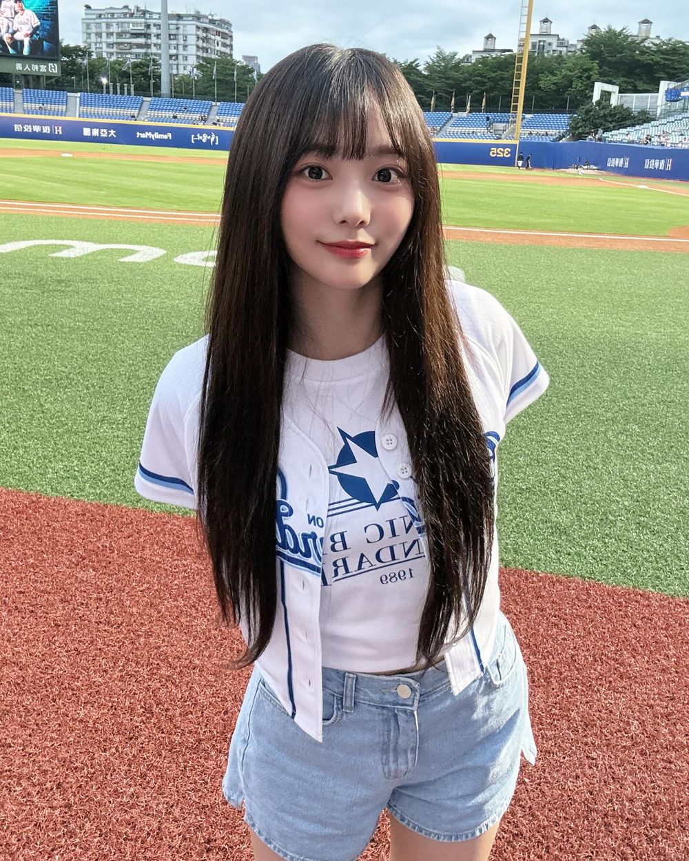 網熱議7位「二次出道」人氣翻倍的KPOP女偶像！權恩妃、宮脇咲良逆襲成功，Somi晉升時尚新寵！-14