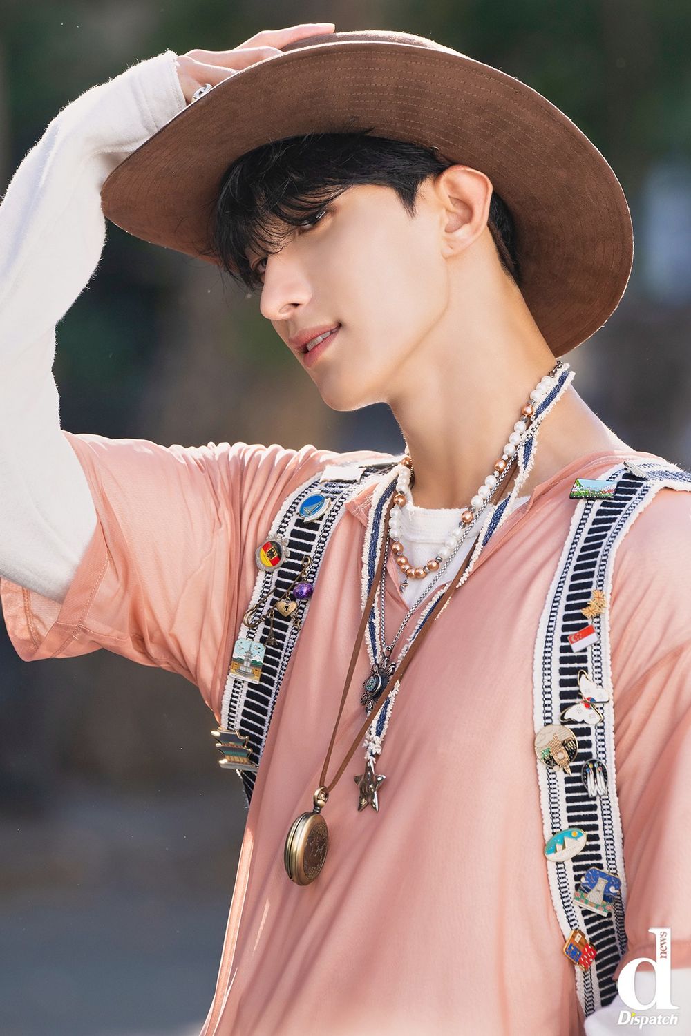 韓網公認7位擁有「神級鼻子」KPOP男偶像！Lee Know天生的雕塑品，DK、杋圭每個角度都完美！-8