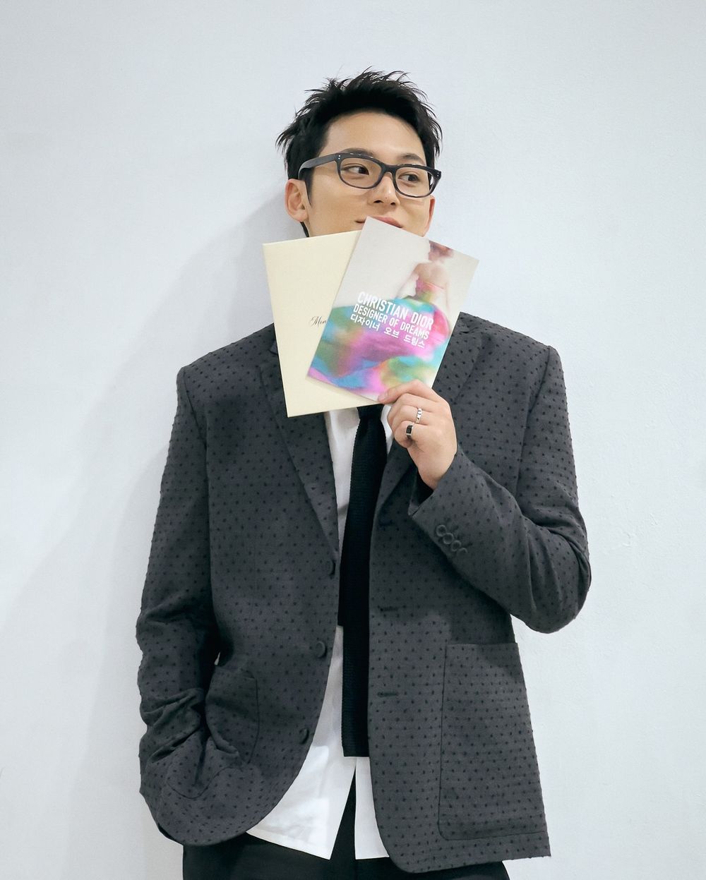 韓網瘋傳6位KPOP男偶像「出道前舊照」曝光！杋圭神顏被讚爆，車銀優、珉奎連路人看了都秒入坑！-11