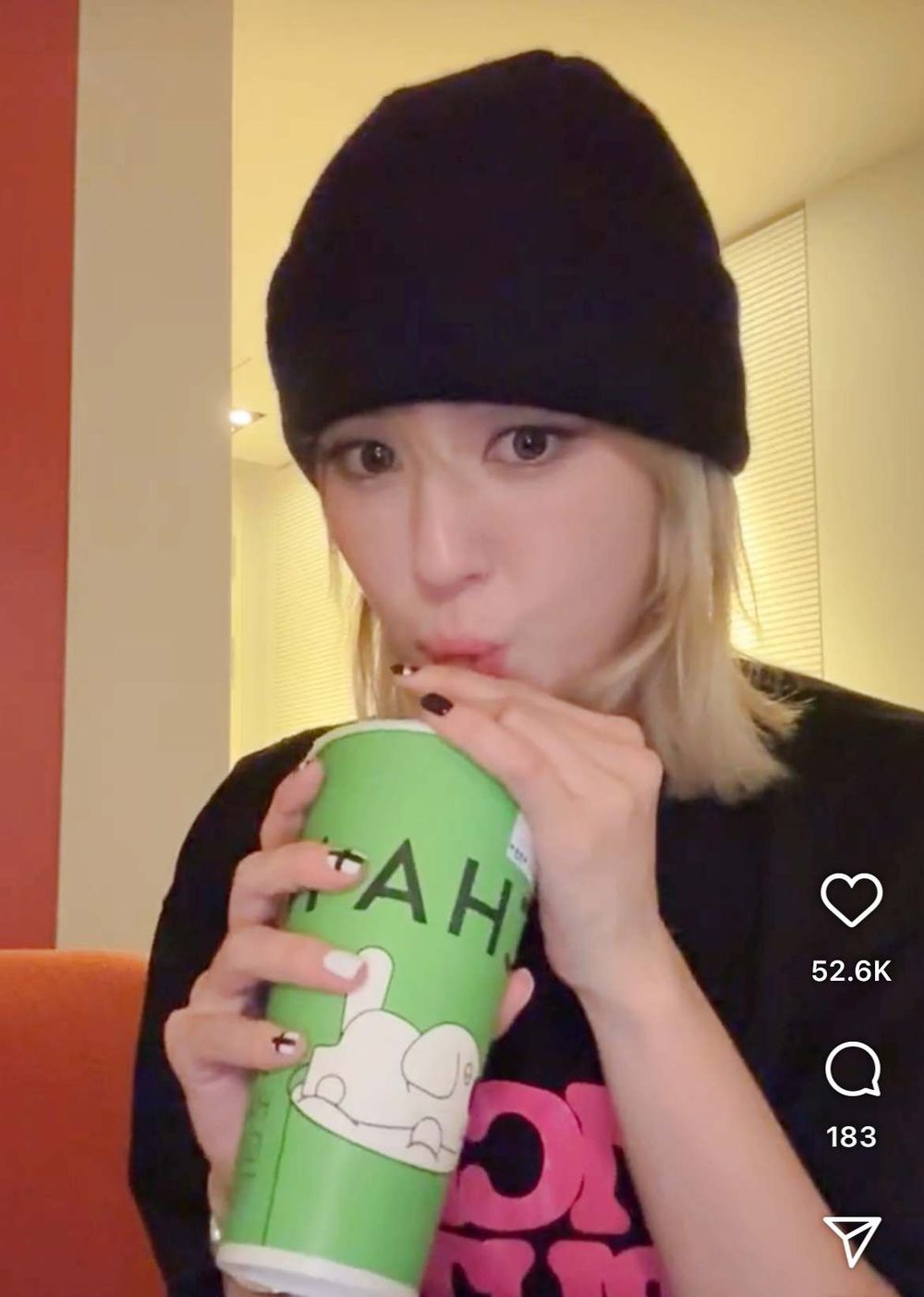 「人間芭比」SOMI全昭彌來台狂喝珍奶！甚至開直播爆喝手搖、「水巷茶弄、清心」必點同款菜單找到了！-5