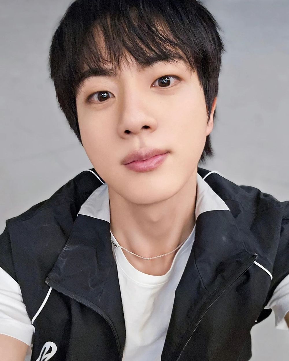 韓網熱推8位擁有「女婿相」KPOP男偶像！Jin暖男性格超加分，車銀優入伍消息引網友哀嚎：應該免當兵！-9