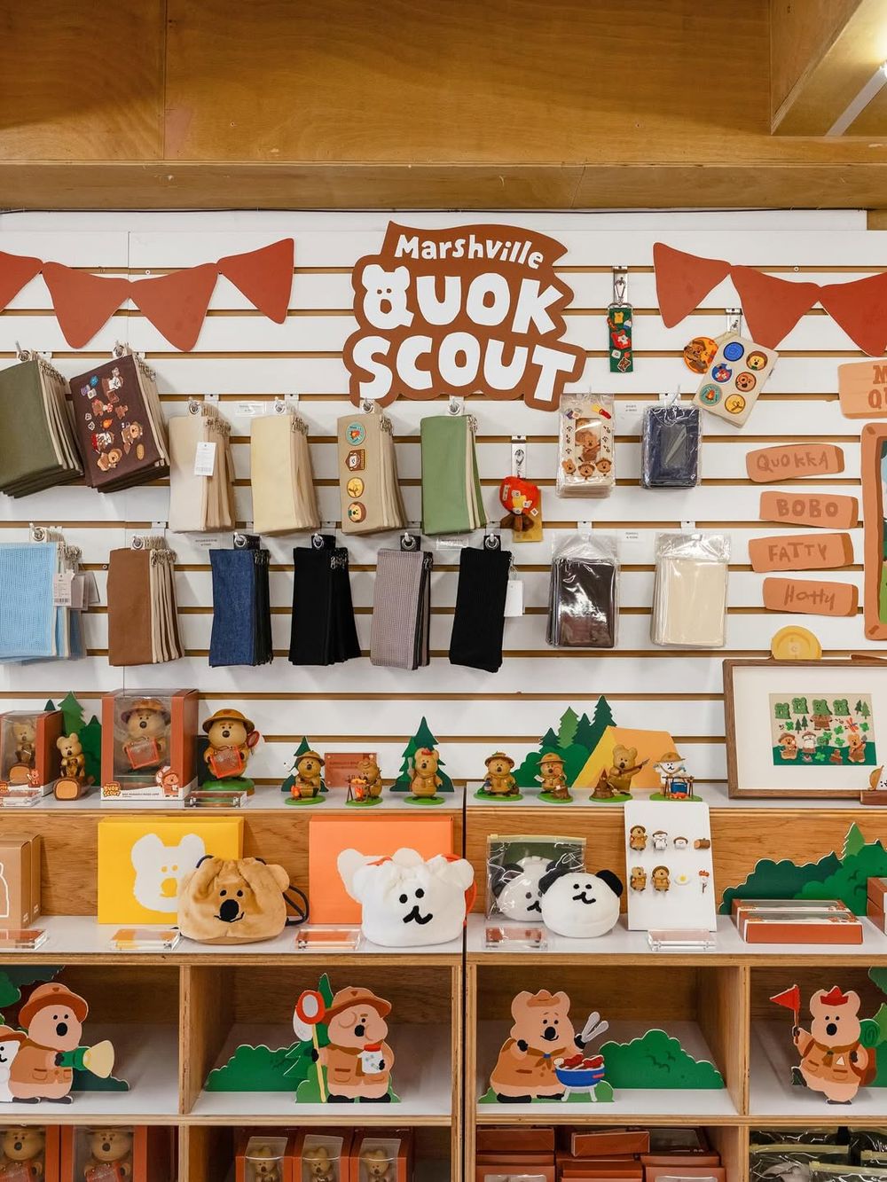 史上最萌！DINOTAENG矮袋鼠童軍系列「探險Quokka玩偶、BOBO刺繡布貼」只有這裡買得到！-15