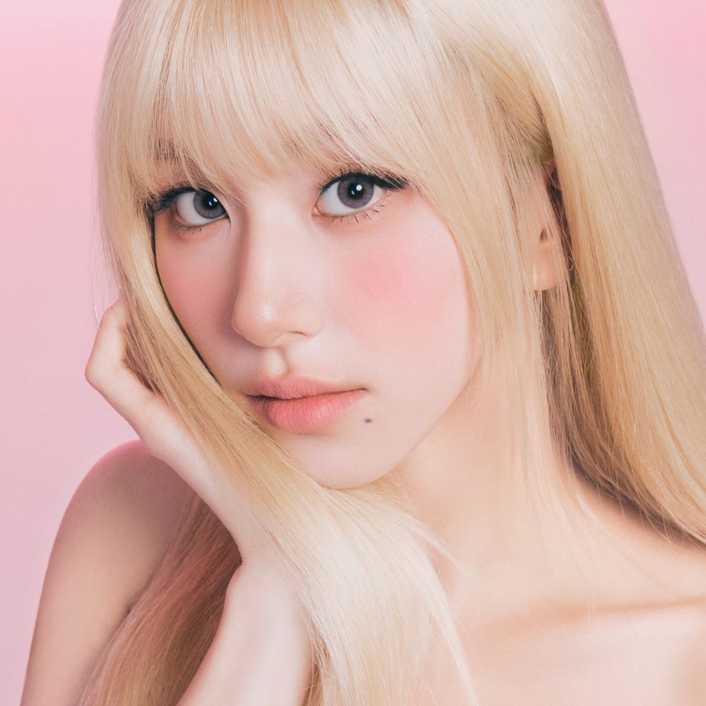 2025韓星同款新品頰彩盤點！Winter迪士尼聯名、安俞真CLIO玩具總動員、BABYMONSTER全團同款色號公開！-3