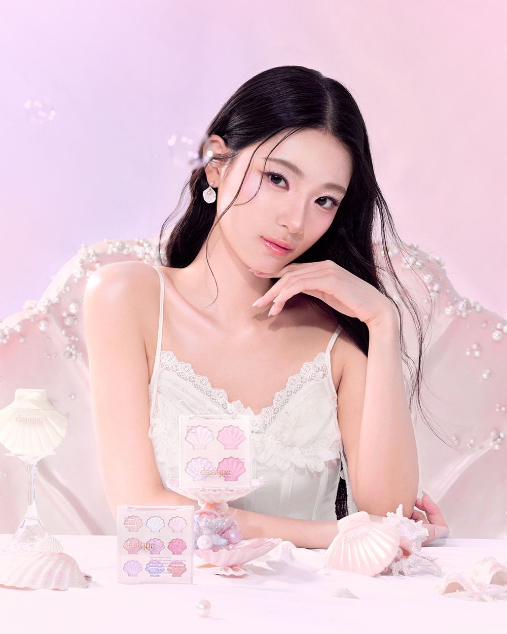 dasique美人魚貝殼限量彩妝唯美上市！9色閃耀亮片眼影盤、白皙紅嫩飾底乳、貝殼打亮盤...，一抹瞬間肌膚美成光！-19