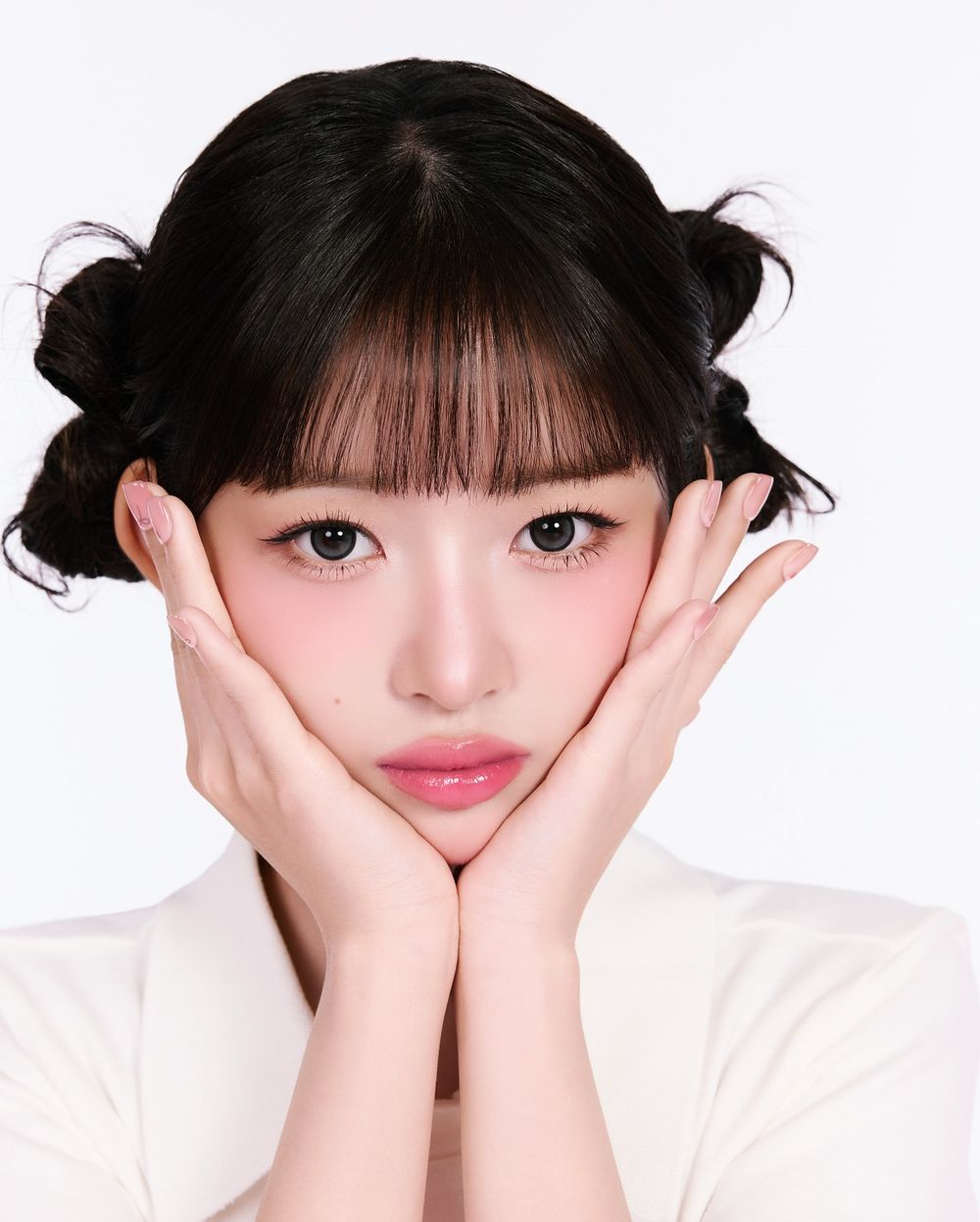 LUNA夏彩甜度滿分！兩步驟完成REI同款果汁草莓妝容，韓妞瘋搶雙質地腮紅、只在「這裡」買得到！-6