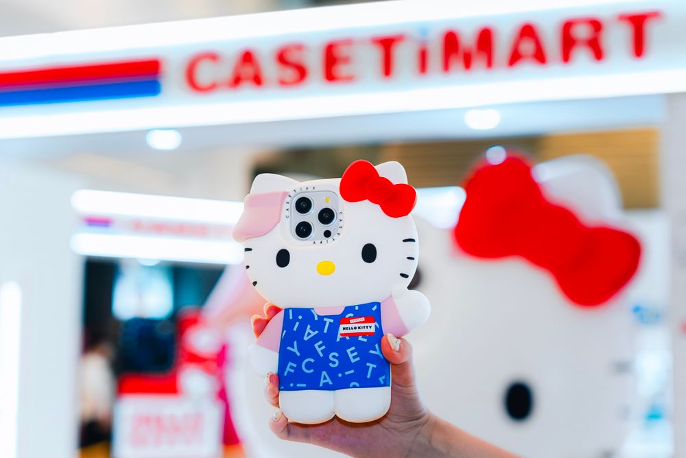 Kitty粉直接破防！CASETiFY爆萌整隻Hello Kitty手機殼、御飯糰耳機殼...快被可愛死！-5