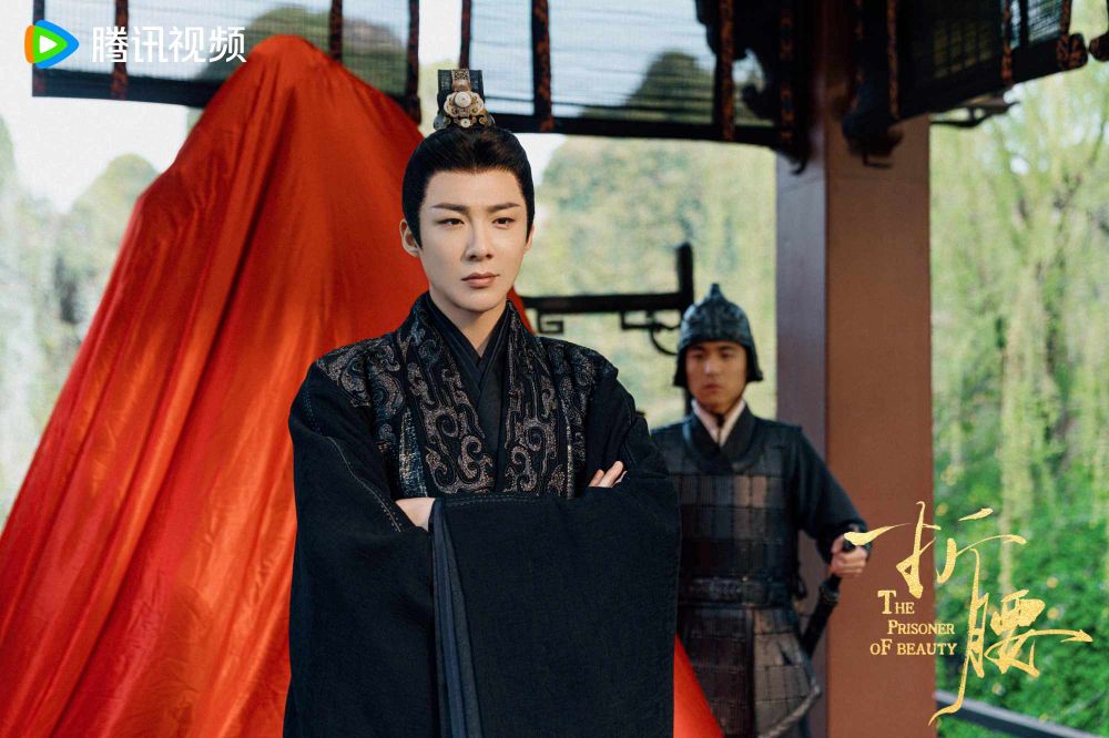 Netflix陸劇《折腰》「劉宇寧」189公分身高太狂！腿長到溢出螢幕、根本行走衣架子？！-4