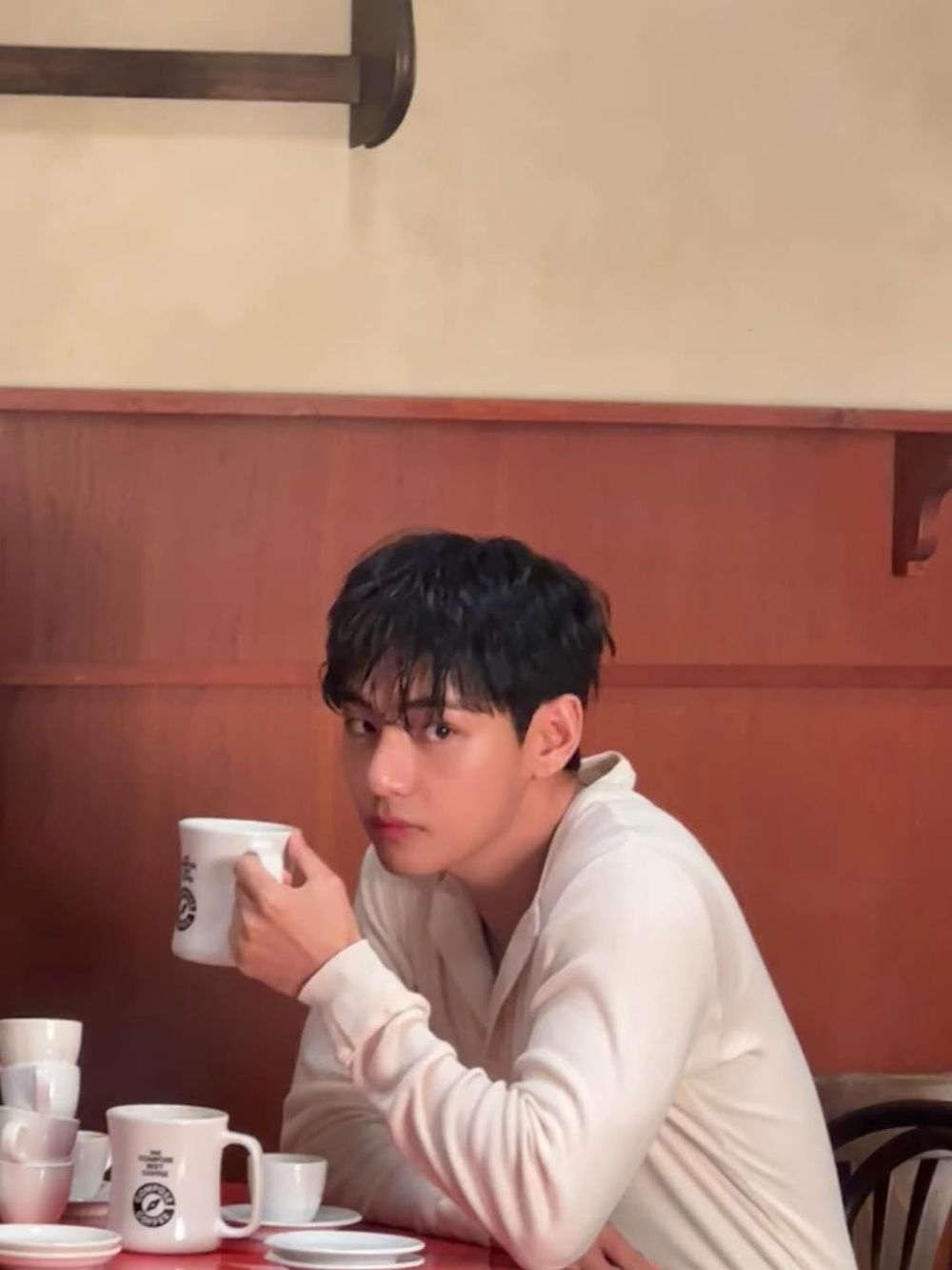 阿米準備開喝！Compose Coffee×金泰亨V形象廣告帥炸天、「甜美小夜曲」三款聯名飲料必喝一次看！-3