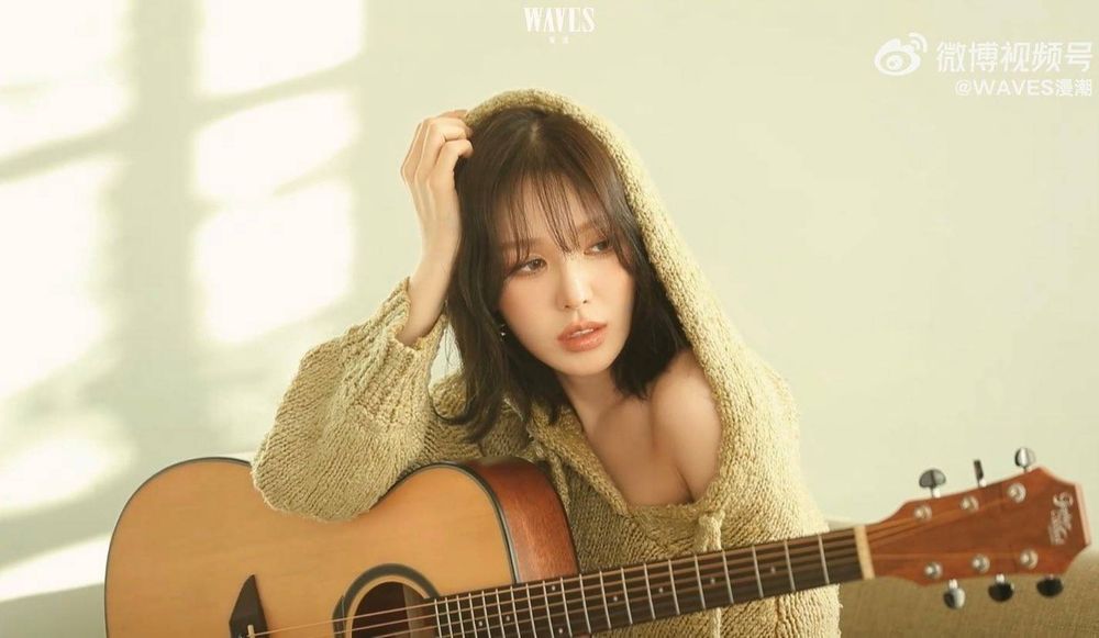 韓網公認6位樂器演奏超強的KPOP女偶像！Rosé、薇娟展現音樂天賦，IU獲封超全能音源女王！-9