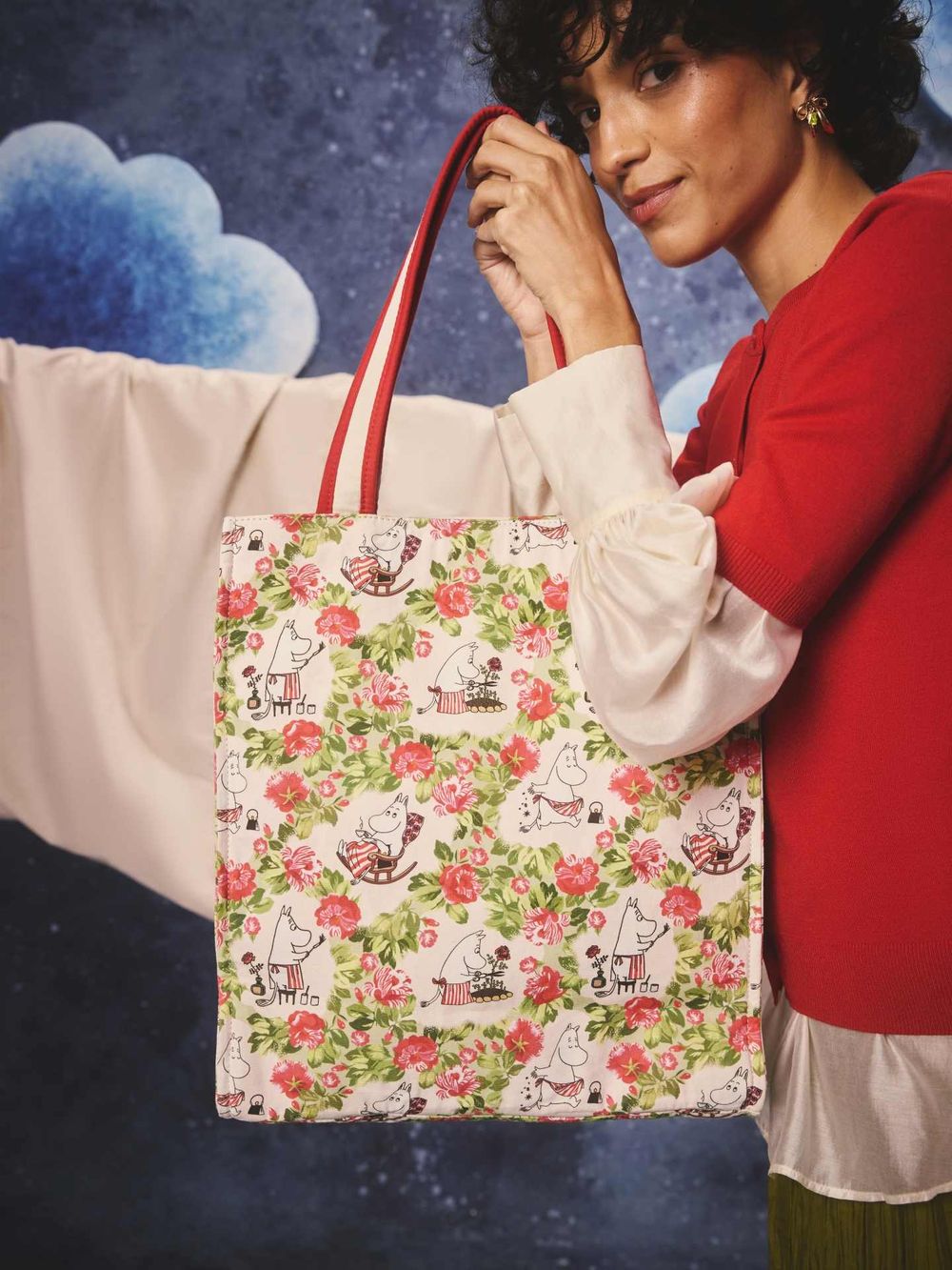 Cath Kidston真的很會聯名！姆明家族「嚕嚕米托特包、票夾、短夾」通通超可愛！-17