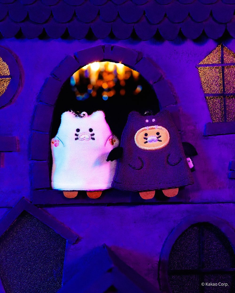 Kakao Friends鬼月限定「恐怖貓咪」系列開賣！「夜光骷髏春植吊飾、吸血鬼春植抱枕」全都太想要！-8