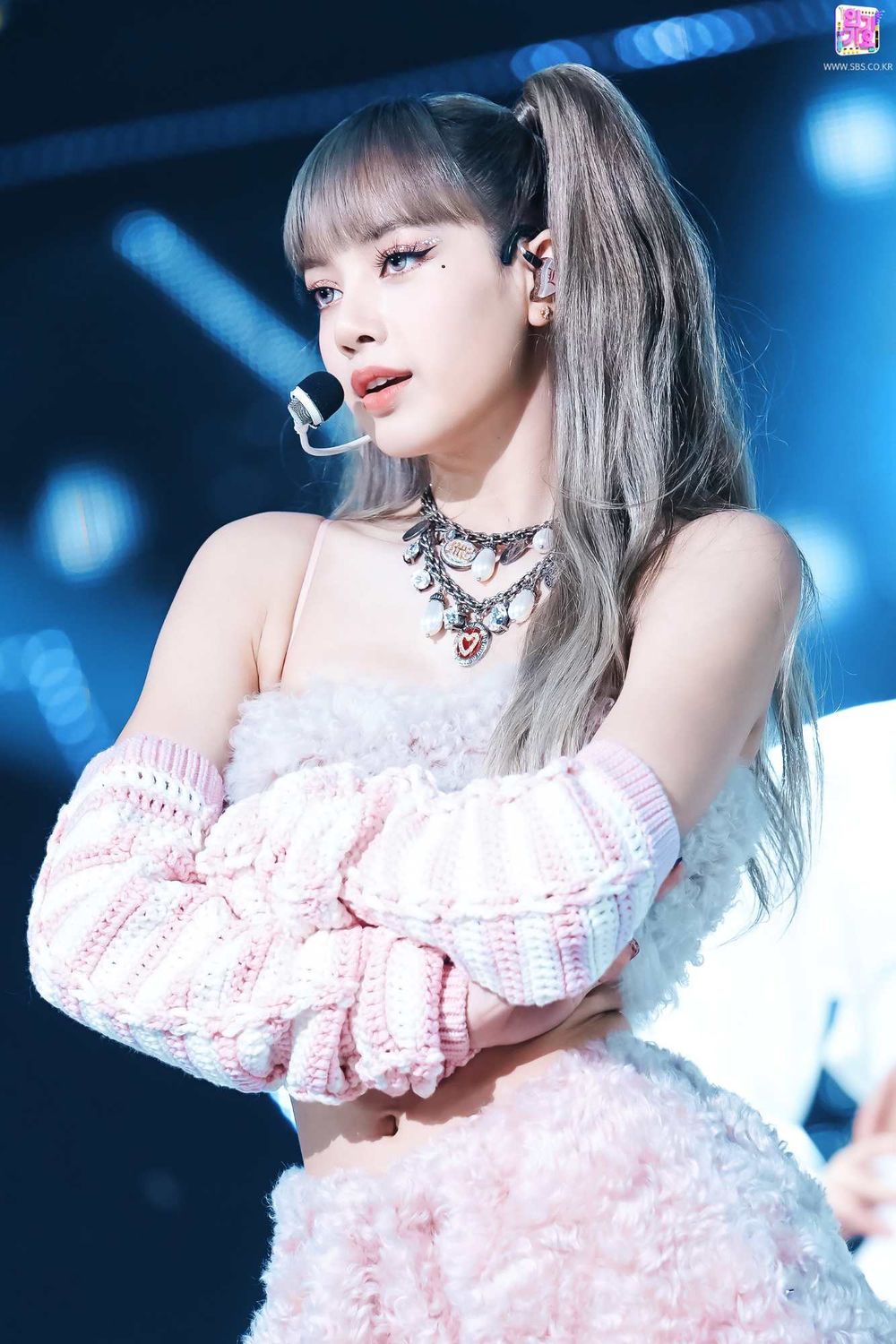 網熱議6位舞台掌握力最強的KPOP女偶像！Karina氣場全開，禮志、安俞真存在感超強！-5