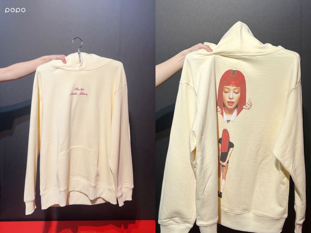 JENNIE快閃店限時四天來台！紅寶石色調空間太好拍、「公仔鑰匙圈」必買周邊價格&滿額贈一次看！-13