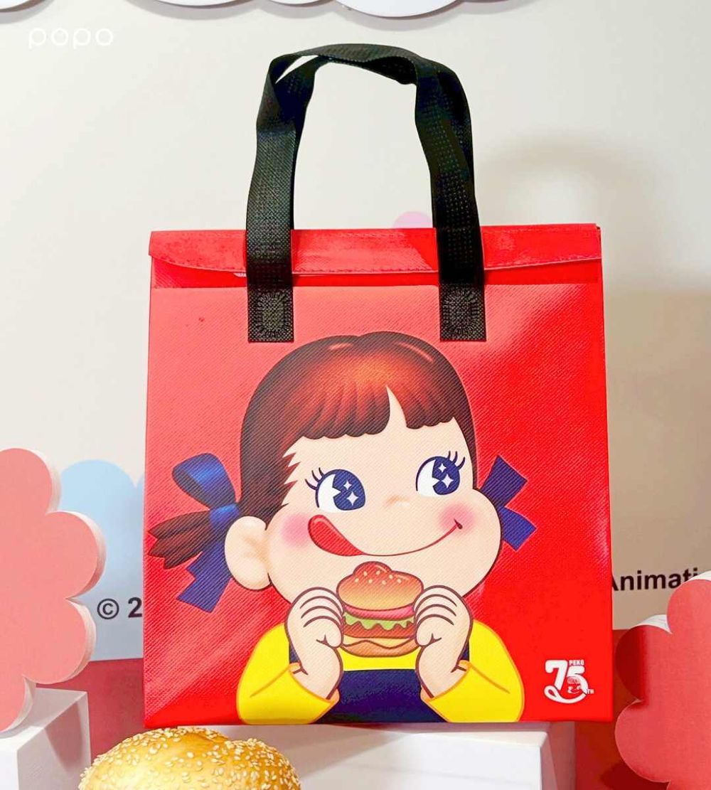拉亞漢堡跟不二家聯名了！「草莓煉乳貝果&草莓煉乳湯種吐司」全都太欠吃、還有PEKO保冷袋要買！-3