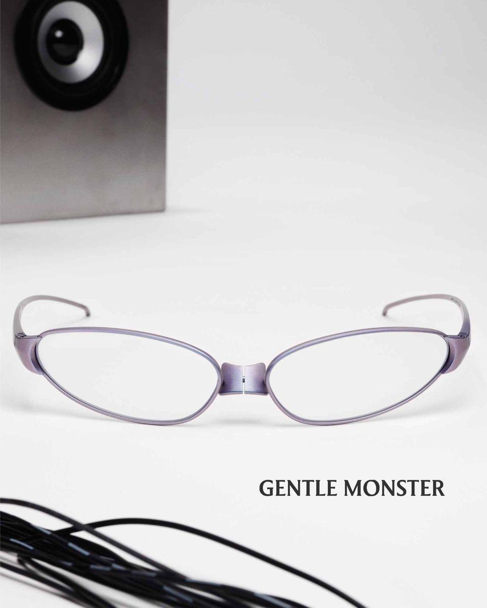 眼鏡也擋不住的美貌！Felix同款GENTLE MONSTER來了！台灣這天開賣！-9