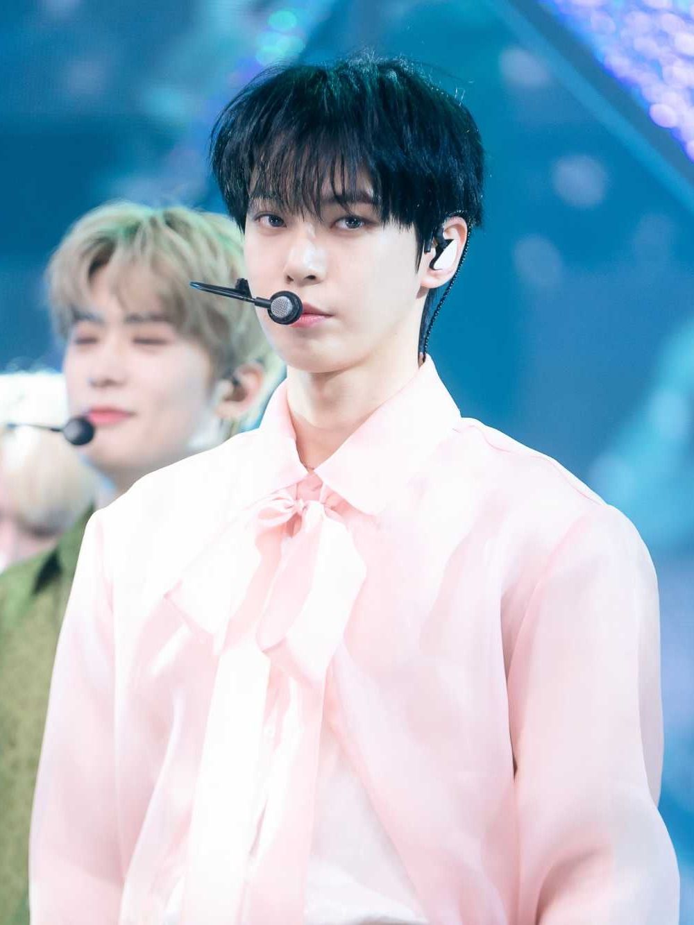 網熱議6位最適合「秋天感性」的KPOP男團主唱！柾國、昇玟上榜，勝寛唱功聽到落淚！-10