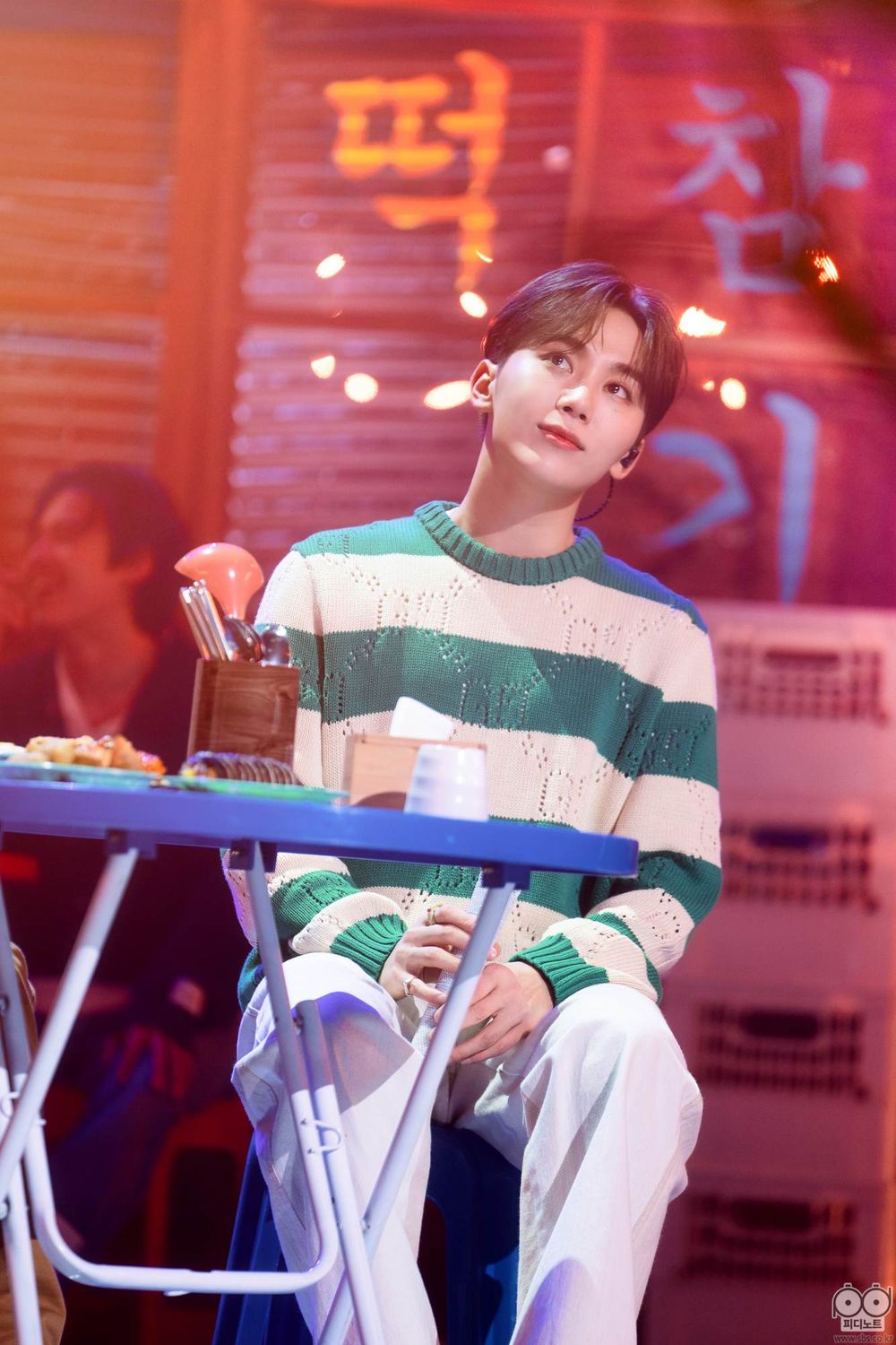 網熱議6位最適合「秋天感性」的KPOP男團主唱！柾國、昇玟上榜，勝寛唱功聽到落淚！-13