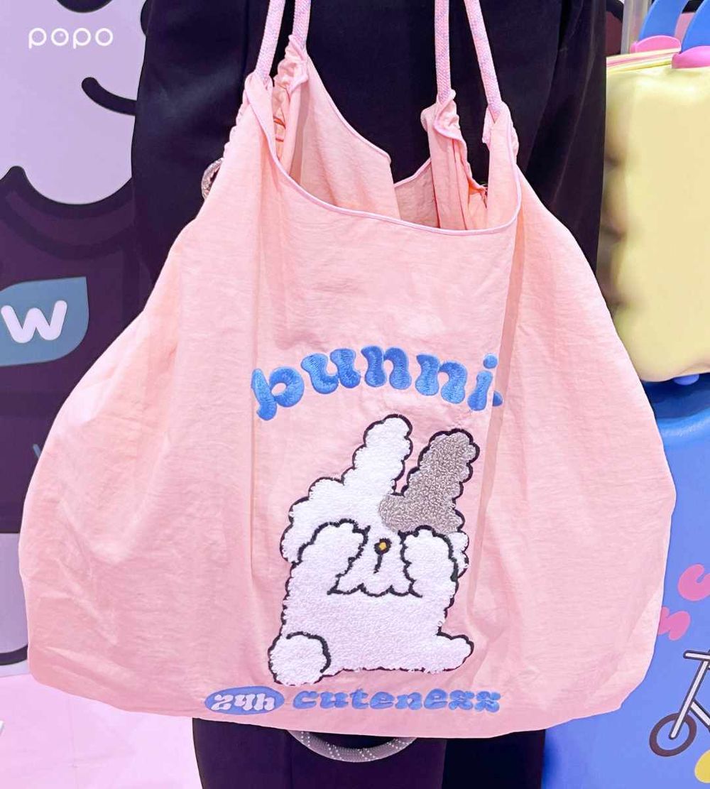 屈臣氏推社群爆紅「BUNNI KONBINY」加購小物！萌翻「炸蝦兔擦手巾、吹泡泡兔兔玩偶」全都想買！-9