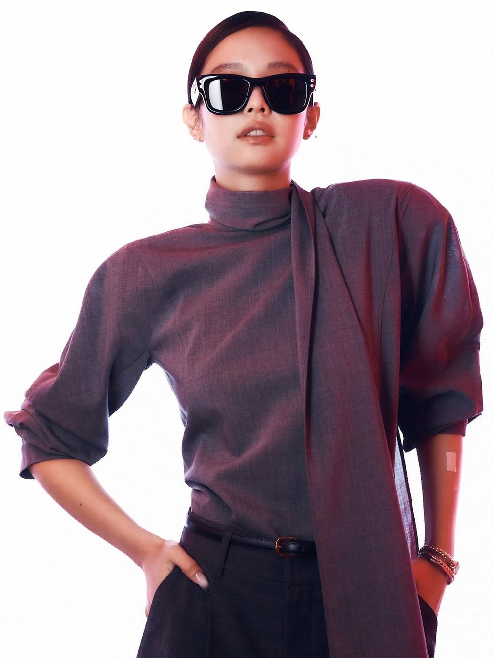 Jennie代言大洗牌？掰了GM驚喜現身Ray-Ban雷朋活動！同款「小臉墨鏡」讓品牌再爆火！-3