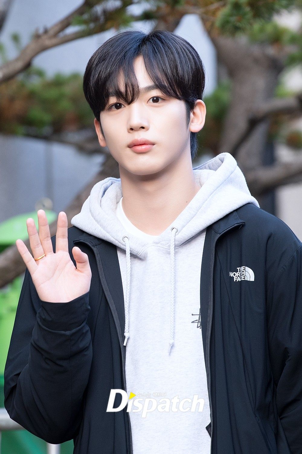 網熱議6位「美乃滋系」KPOP男偶像代表！Jimin、明宰鉉少年感十足，TXT然竣「性感美」全開！-12