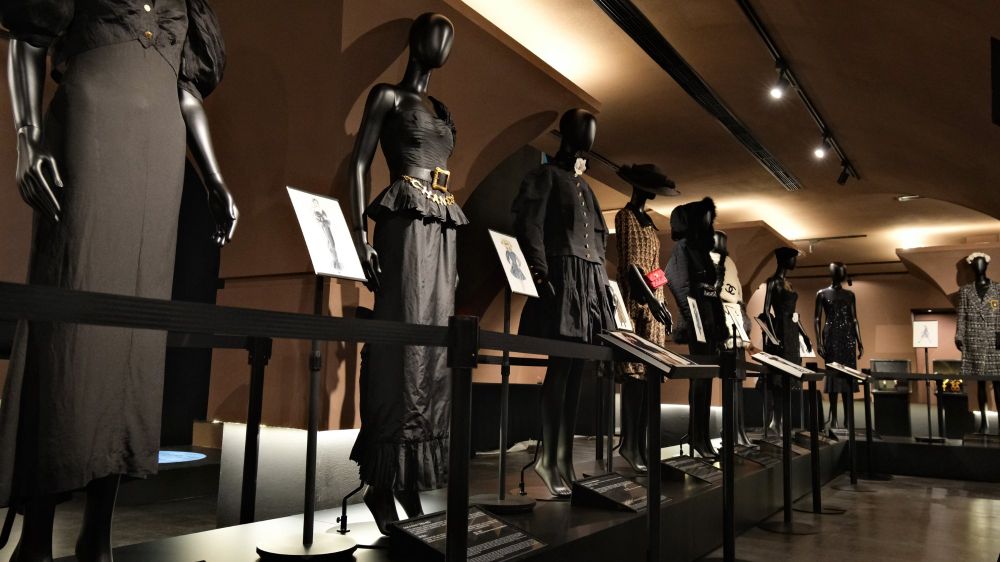 不用飛日本逛了！復古精品選品店「老倫敦」台北開實體店！香奈兒、愛馬仕經典包通通有！-15