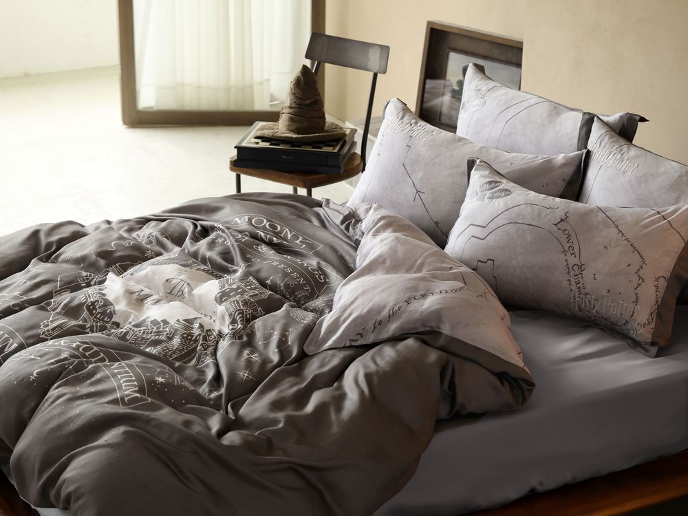 麻瓜手刀開買！哈利波特聯名「分類帽面紙套、入學通知信地毯」美炸天，台灣就買得到！-3