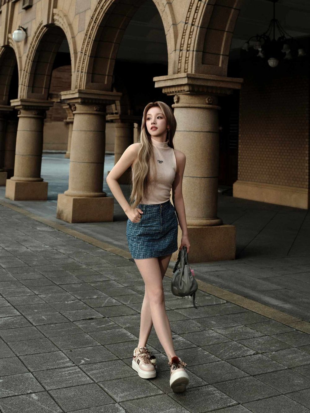 宋雨琦「多張台北街拍美照」曝光！本人真的零誤差的漂亮、隨便拍都是畫報等級！-5