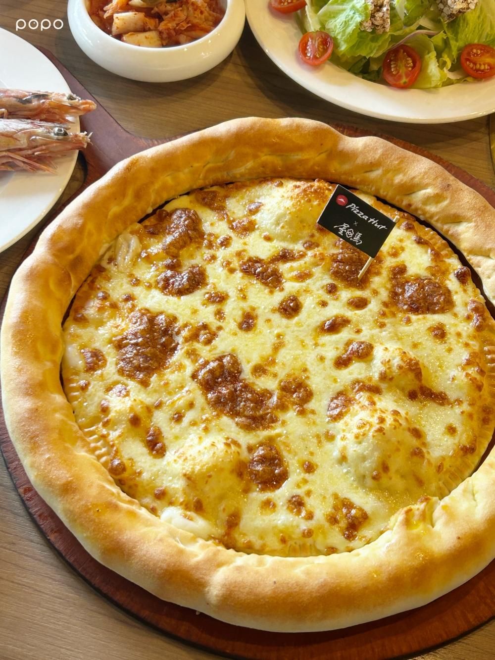 必勝客跟屋馬燒肉聯名了！中秋限定「月見厚燒牛比薩」滿滿燒肉+干貝太欠吃、個人小比薩套餐同步開賣！-9