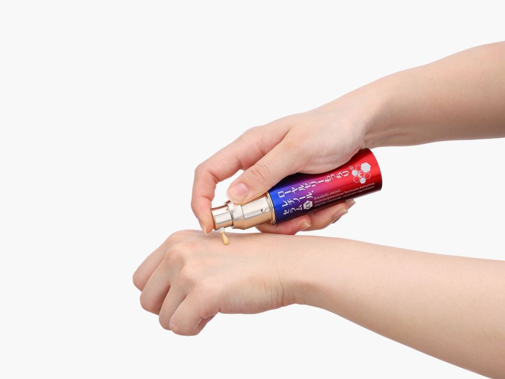 44歲王宇婕的凍齡秘方！零適應期A醇＋蜂王乳精華，搭配早C晚A保養全攻略，輕鬆打造燈泡肌！-7