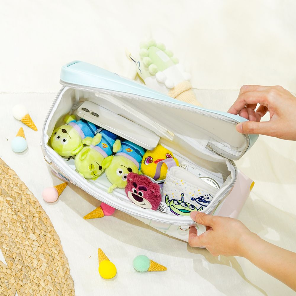 7-11開賣「玩具總動員抽抽樂」！超Q「大頭熊抱哥手機支架、三眼怪冰淇淋車包包」全都想帶回家！-7