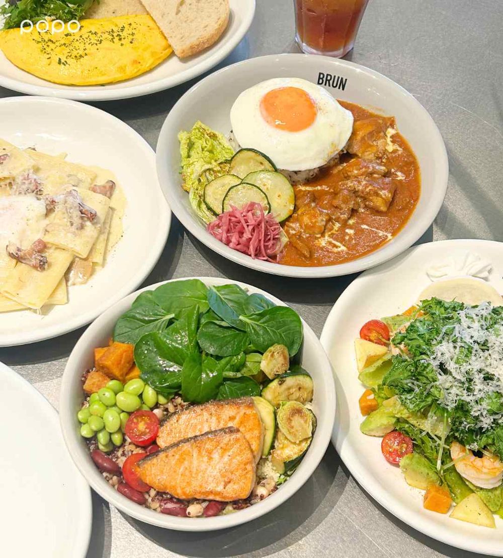 板橋最美早午餐來了！不然BRUN板橋店挑高空間美翻、「煎鮭魚蔬菜沙拉碗」必點菜單一次看！-6
