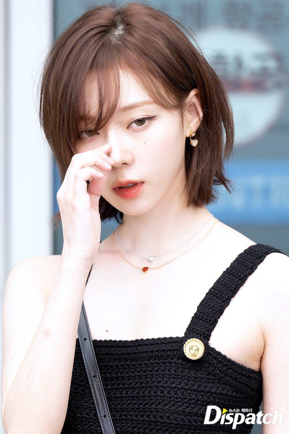 盤點7位KPOP女偶像的傳奇機場照！Karina、張員瑛美貌驚豔，舒華神顏引爆全網瘋傳！-12