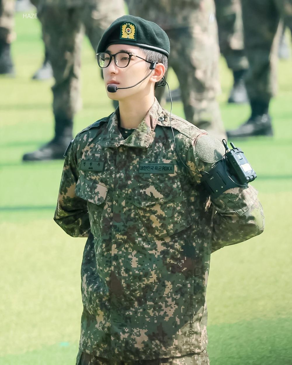 韓網票選最讓人想念的軍白期男偶像TOP7！在玹、淨漢帥氣軍照掀熱議，「臉蛋天才」車銀優僅居第二！-9