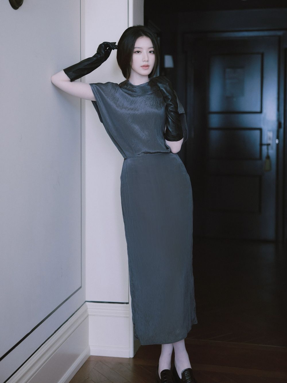 仙女真的存在！舒華第一次參加時裝週！COS紐約大秀「高級清冷風」美到像是畫裡走出來的！-9