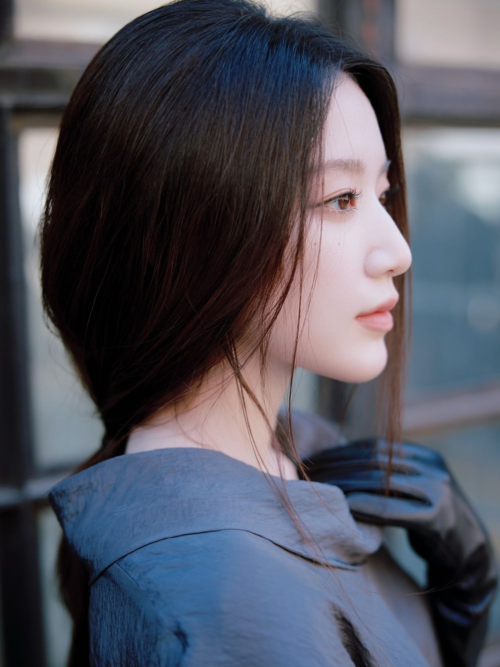 仙女真的存在！舒華第一次參加時裝週！COS紐約大秀「高級清冷風」美到像是畫裡走出來的！-4