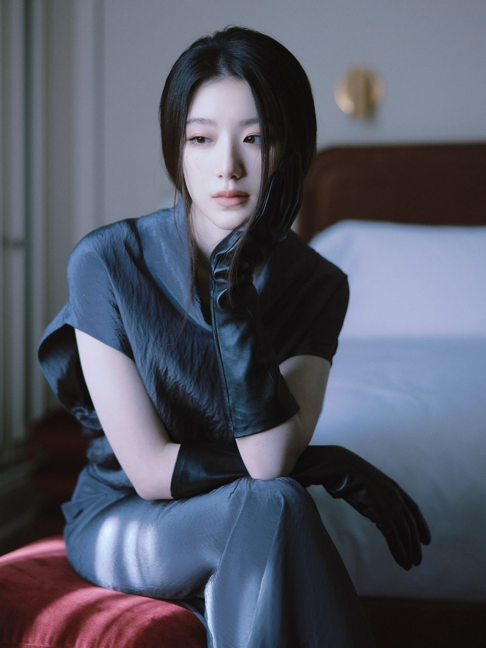 仙女真的存在！舒華第一次參加時裝週！COS紐約大秀「高級清冷風」美到像是畫裡走出來的！-6