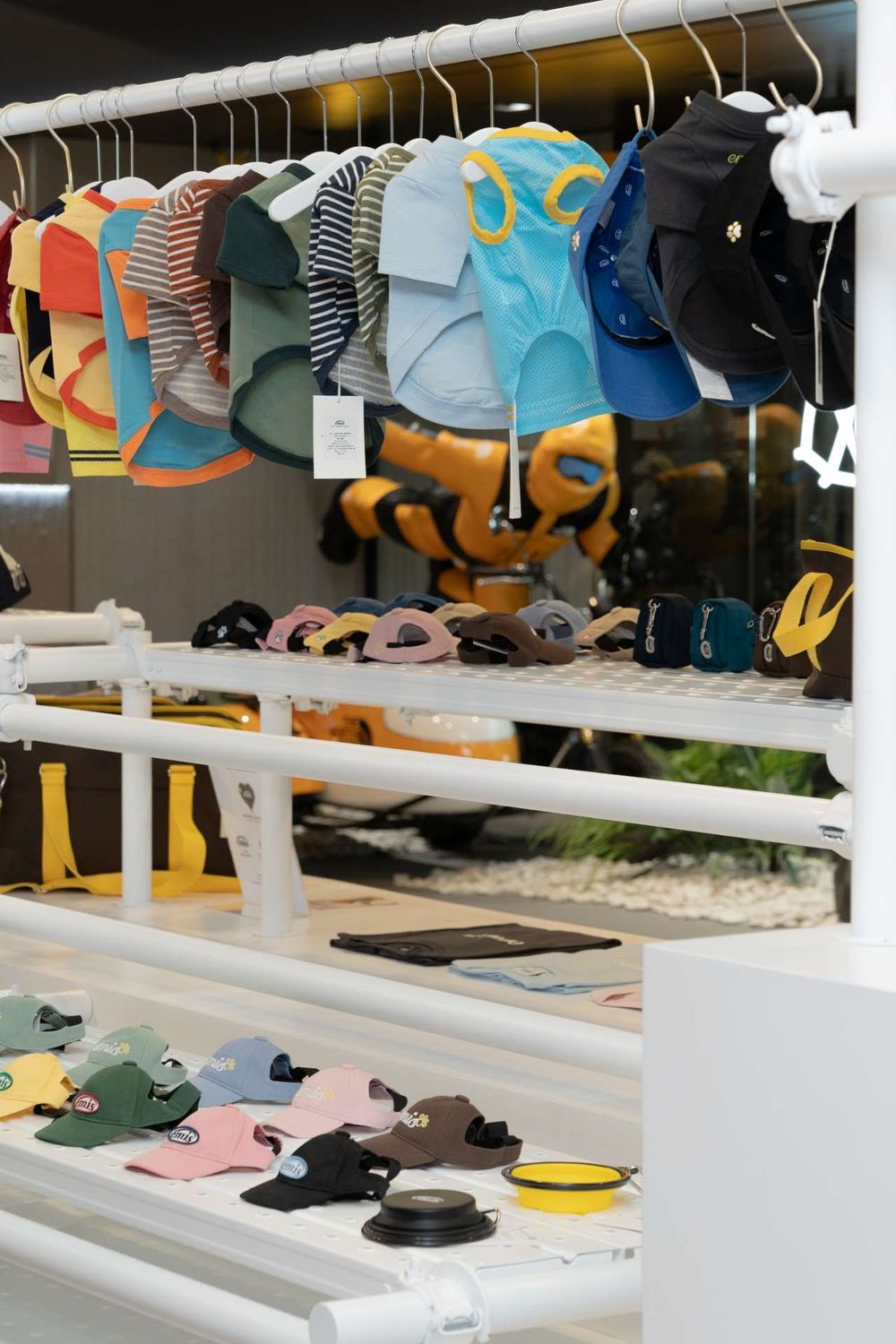 不用飛韓國就買到！emis寵物專門店登台！毛孩「親子裝、帽子」可愛爆炸、鏟屎官快衝啦！-9