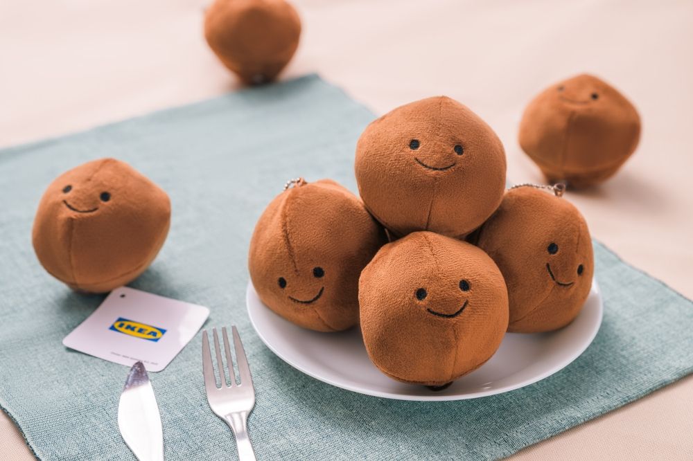 IKEA也開始賣Jellycat？超可愛「笑臉瑞典肉丸+購物袋組」只送不賣、獲得方式看這邊！-3