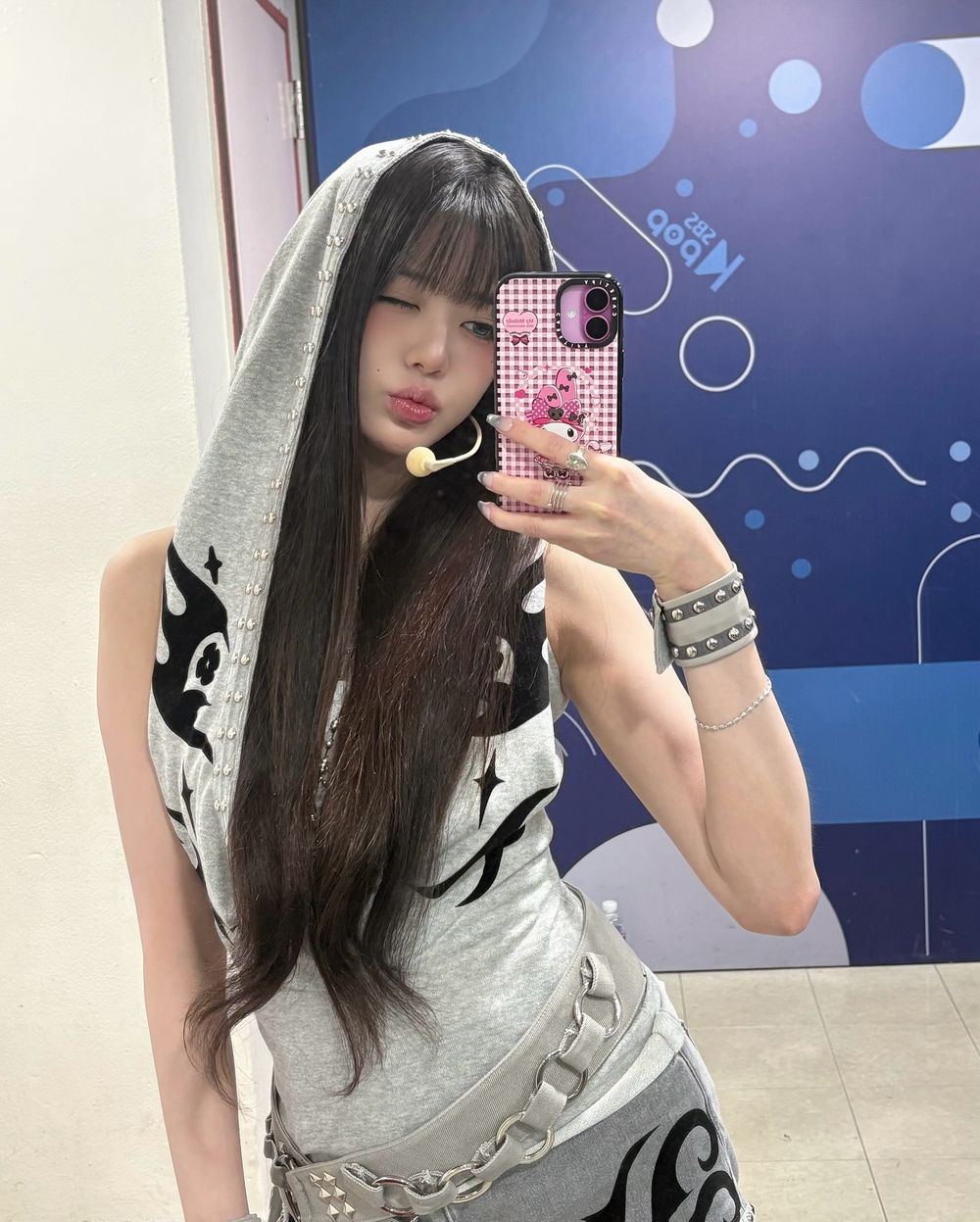 換iPhone 17了嗎？！韓星同款CASETiFY手機殼懶人包！Felix泡泡款、張員瑛美樂蒂款都找到了！-14