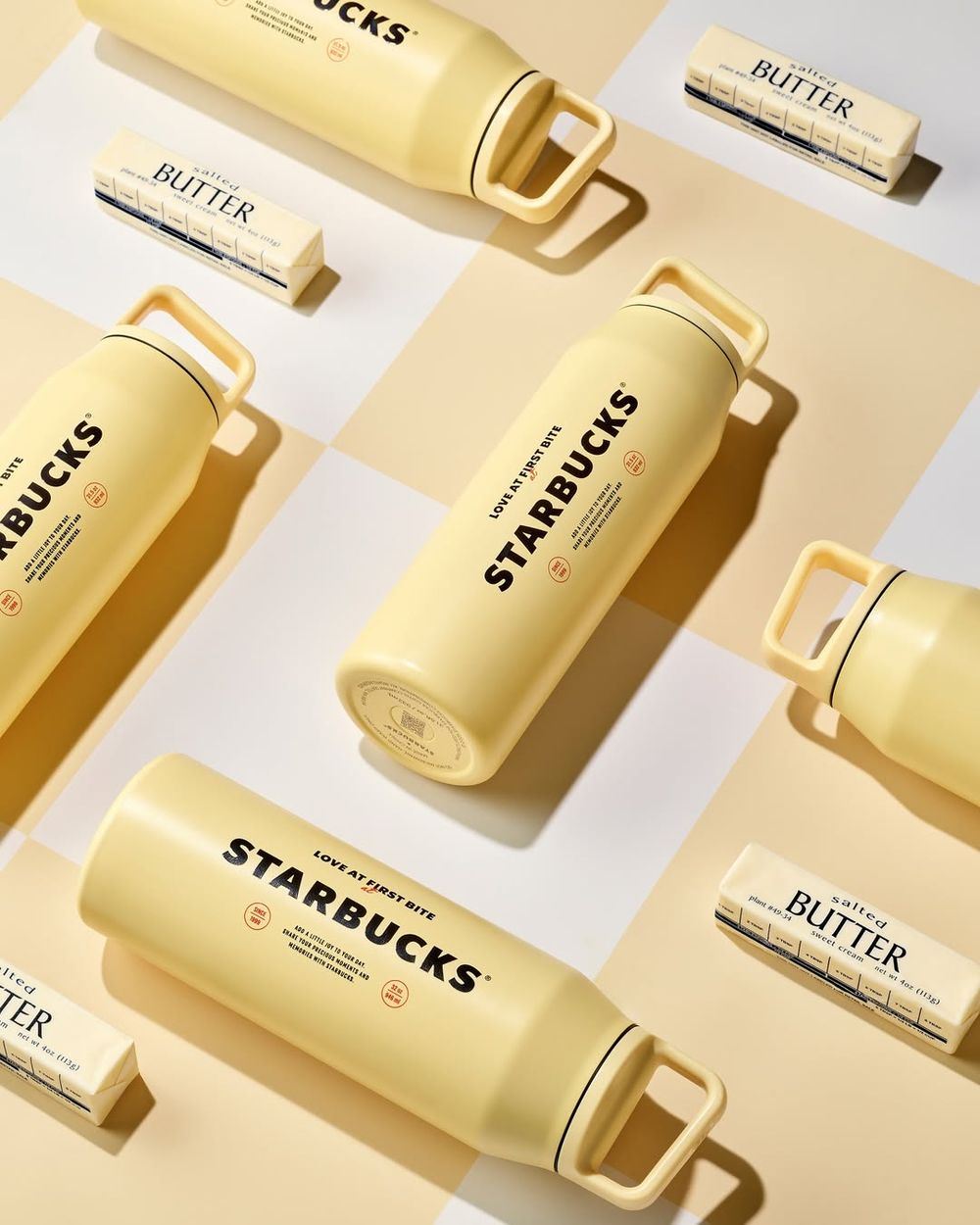 韓國星巴克秋季新品也太燒！「蘋果造型優格碗、香蕉變裝小熊鑰匙圈、櫻桃馬克杯」韓妞都搶買！-9