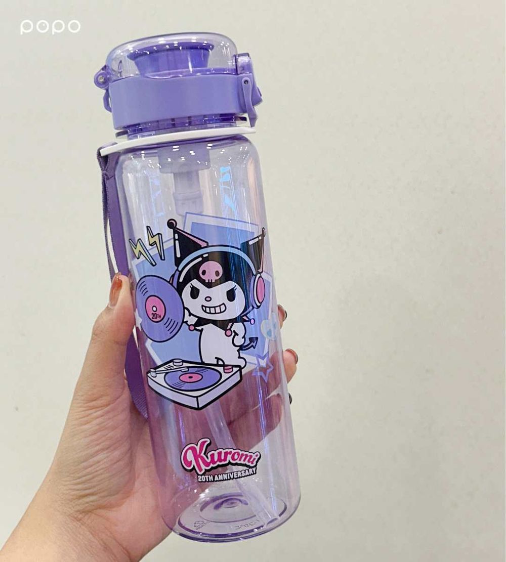 7-11最新加購小物是酷洛米！「戴耳機酷洛米玩偶、巴庫訂書機、娃包吊飾組」可愛必買！-11