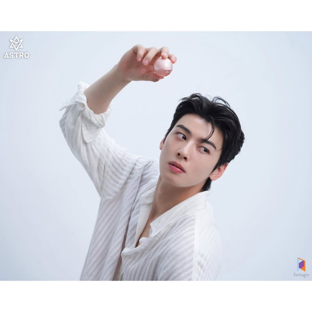 入伍後還接新代言！車銀優上任Abib全球品牌大使，擦唇膜帥到心臟爆擊、粉絲超想變成「嫩唇小圓球」！-4